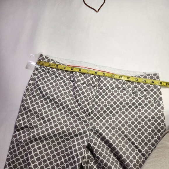 🍀Zac & Rachel Tan Geometric Print Pants Size 10 - Picture 8 of 8